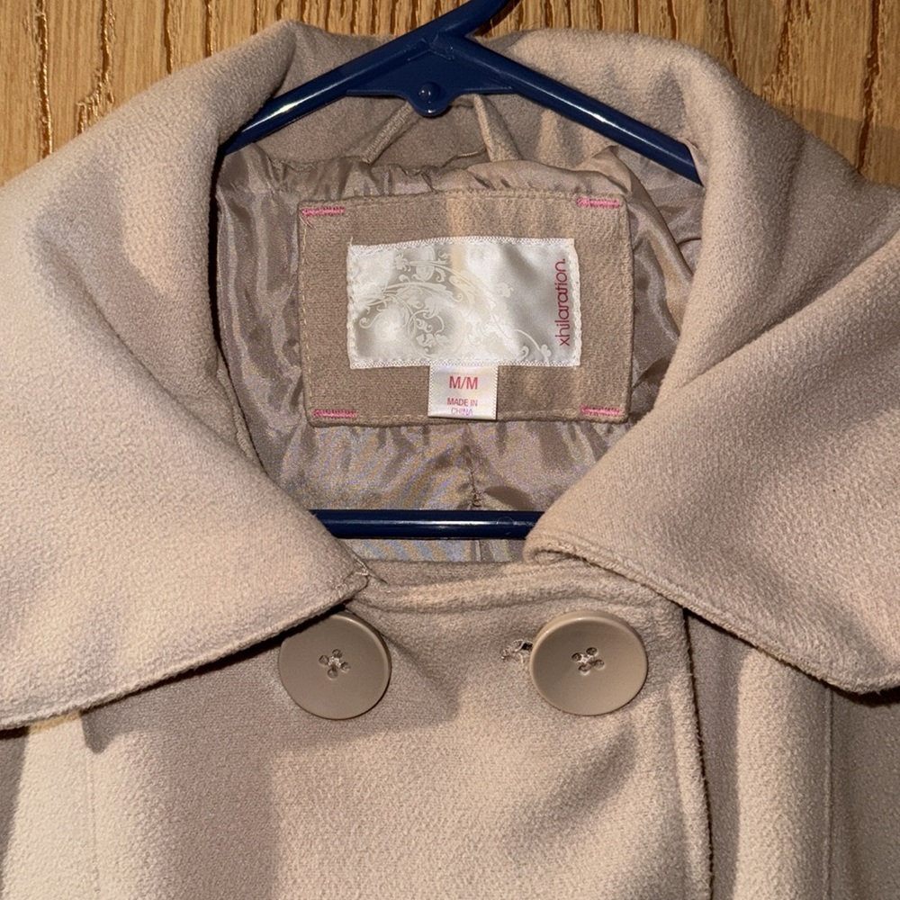 EUC peplum style Peacoat - Picture 4 of 8